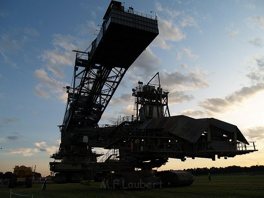 Bagger auf Reisen P212.JPG